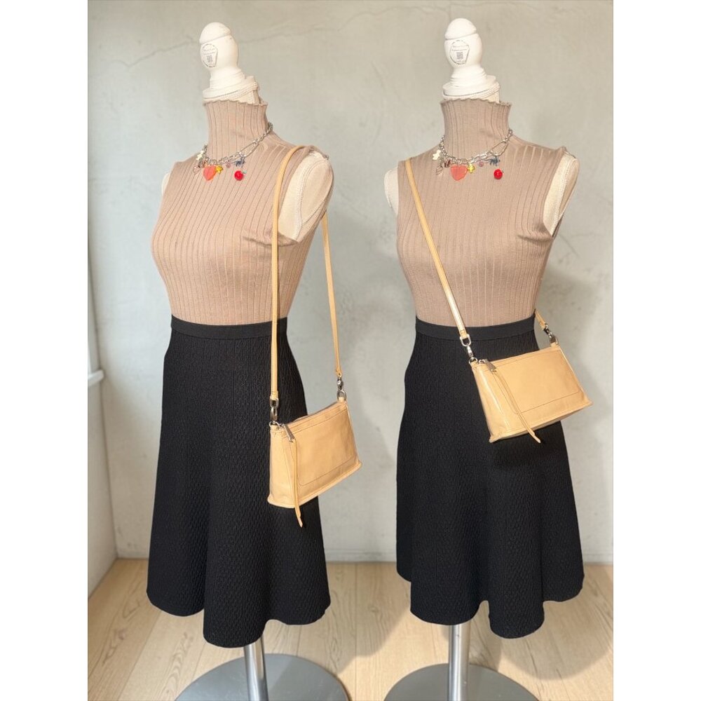 Hobo Cadence Convertible Crossbody Beige Distressed Leather Clutch Shoulder Bag - Picture 4 of 12